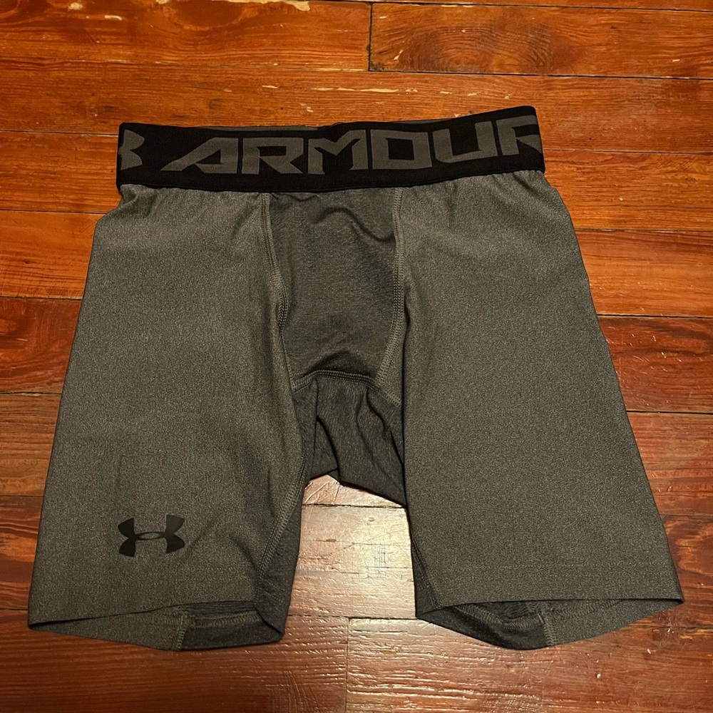 Under Armour - Fitness Grey Trunks